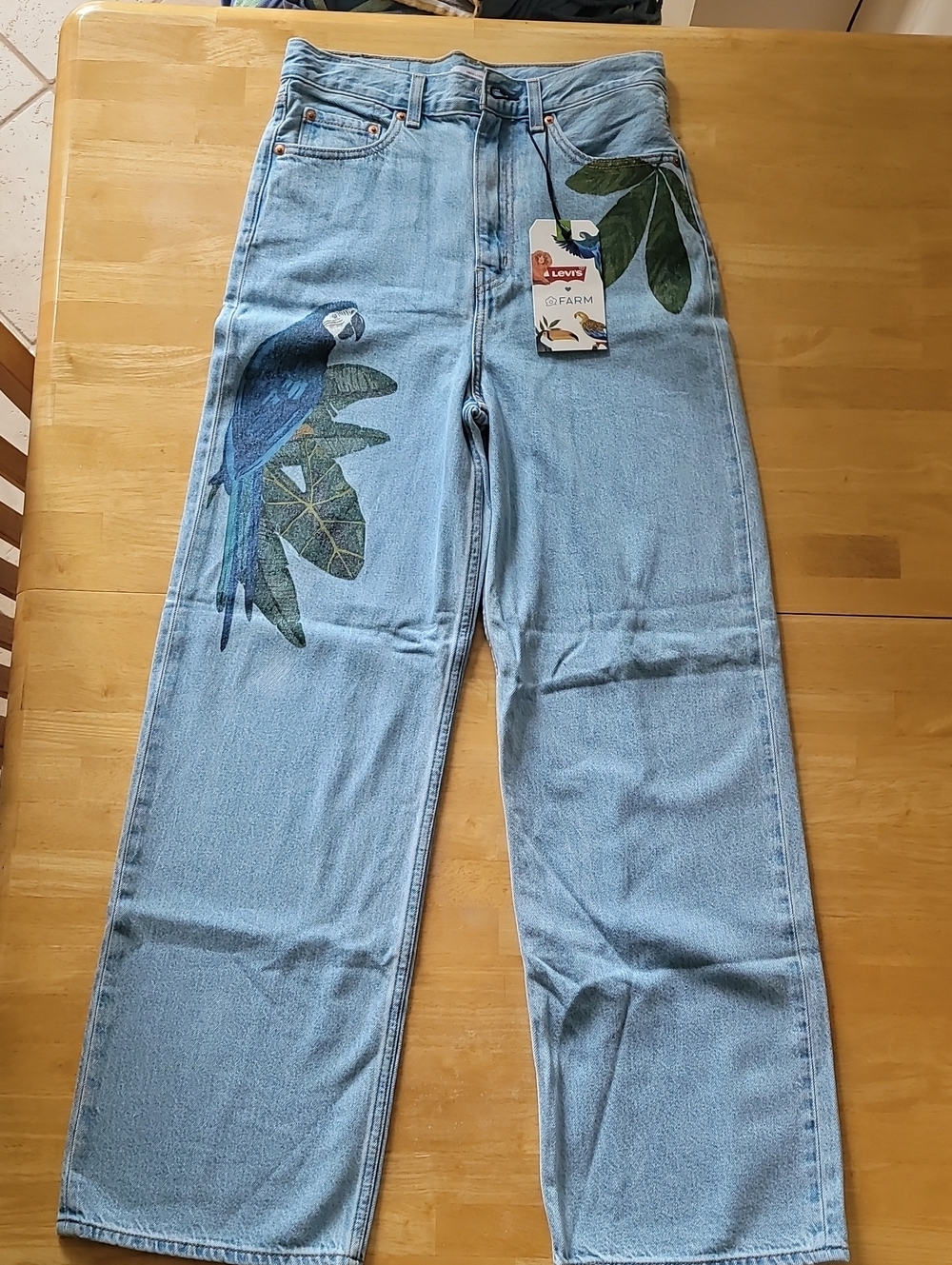 Levi’s x Farm Rio High Loose Jeans - Picture 2 of 16